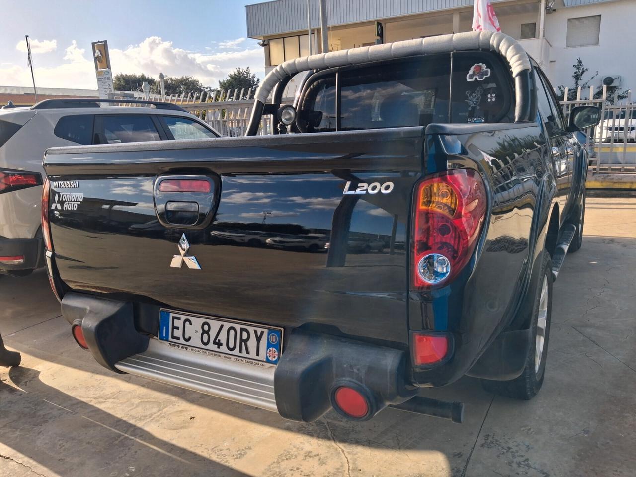 MITSUBISHI L200 D/C Worrior 2.500 DI-D 178cv A/T