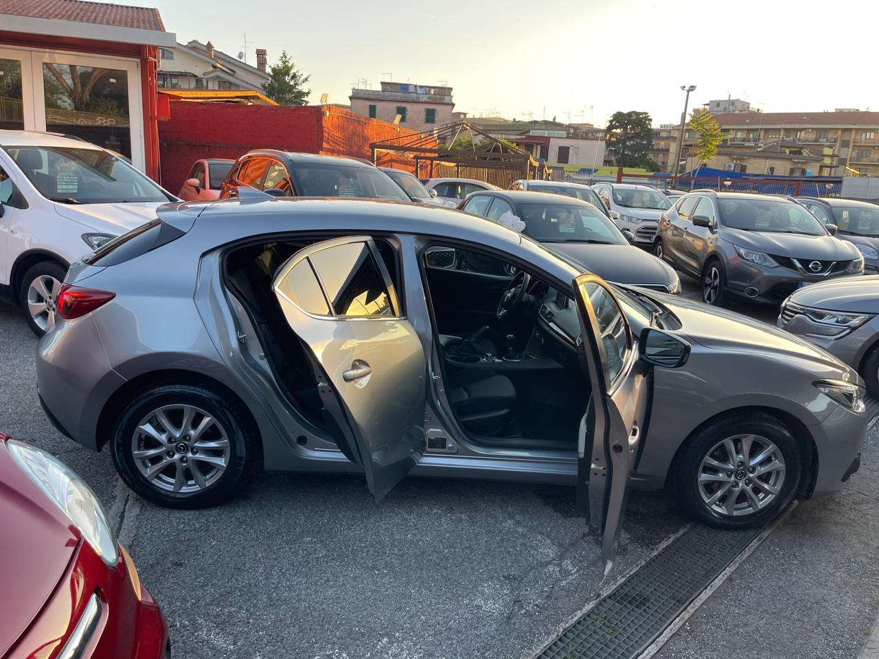 Mazda3 2.2 Skyactiv-D Exceed-unipro-rate-garanzia