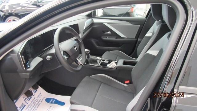 Opel Astra 1.2 Turbo 110 CV Edition