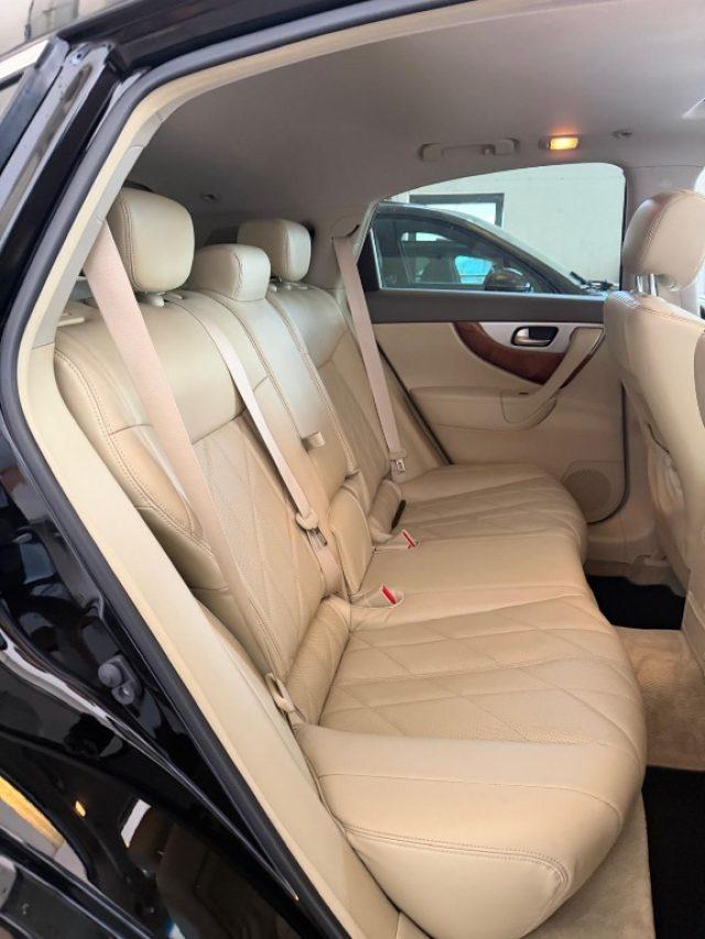 INFINITI QX70 3.0 diesel V6 AT GT Premium //TETTO//360/PELLE//21