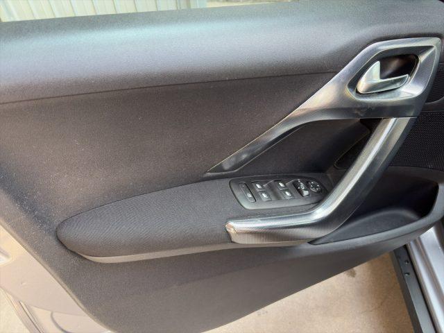 PEUGEOT 2008 1.6 BlueHDi 120cv S&S Allure