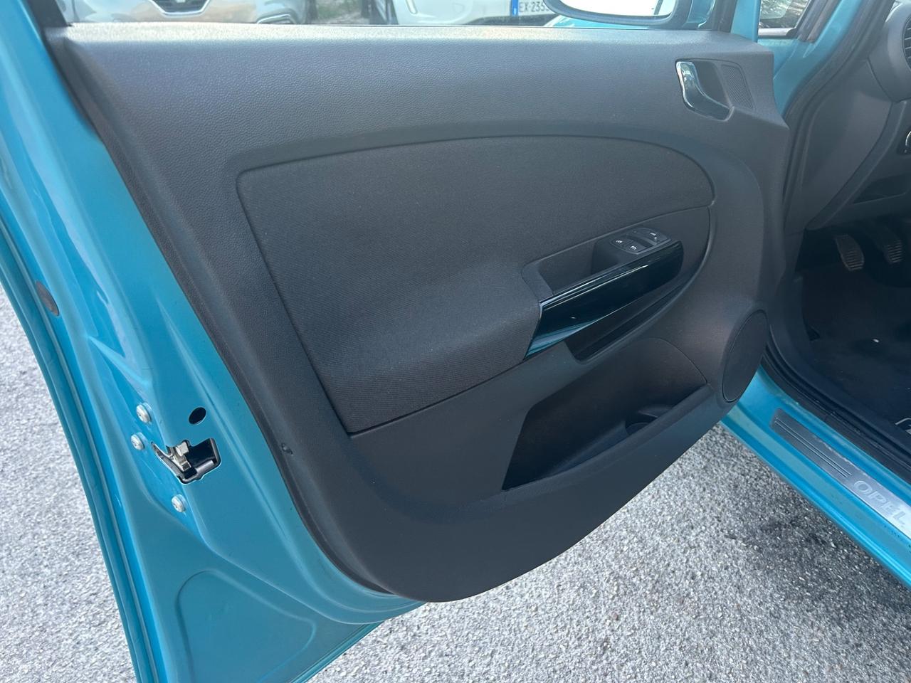 Opel Corsa 1.2 5 porte Edition 93000km