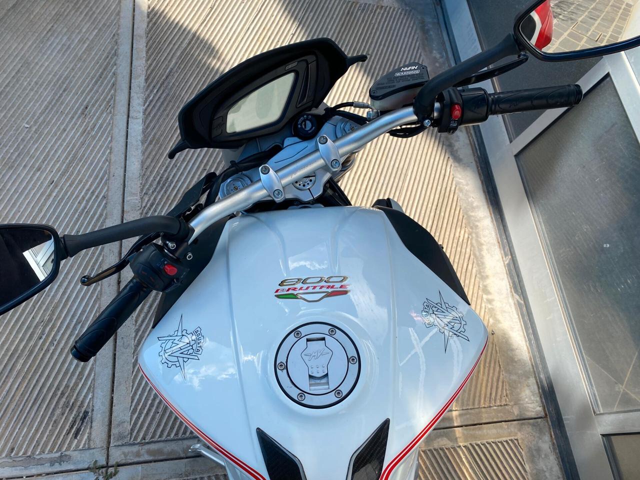 Mv Agusta Brutale 800