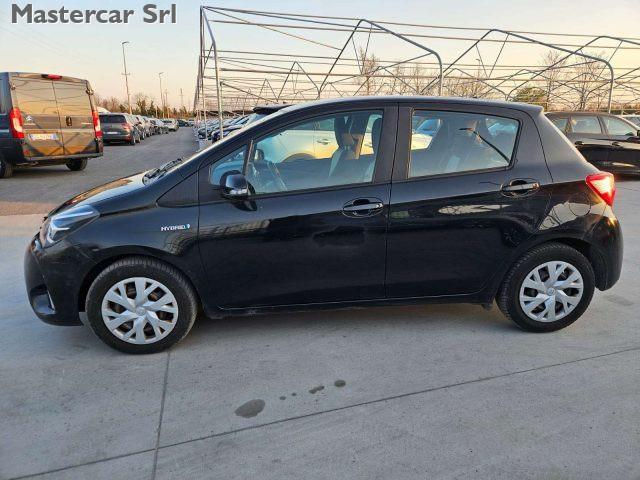 TOYOTA Yaris Yaris III 2017 5p 1.5h Business - FW366AT
