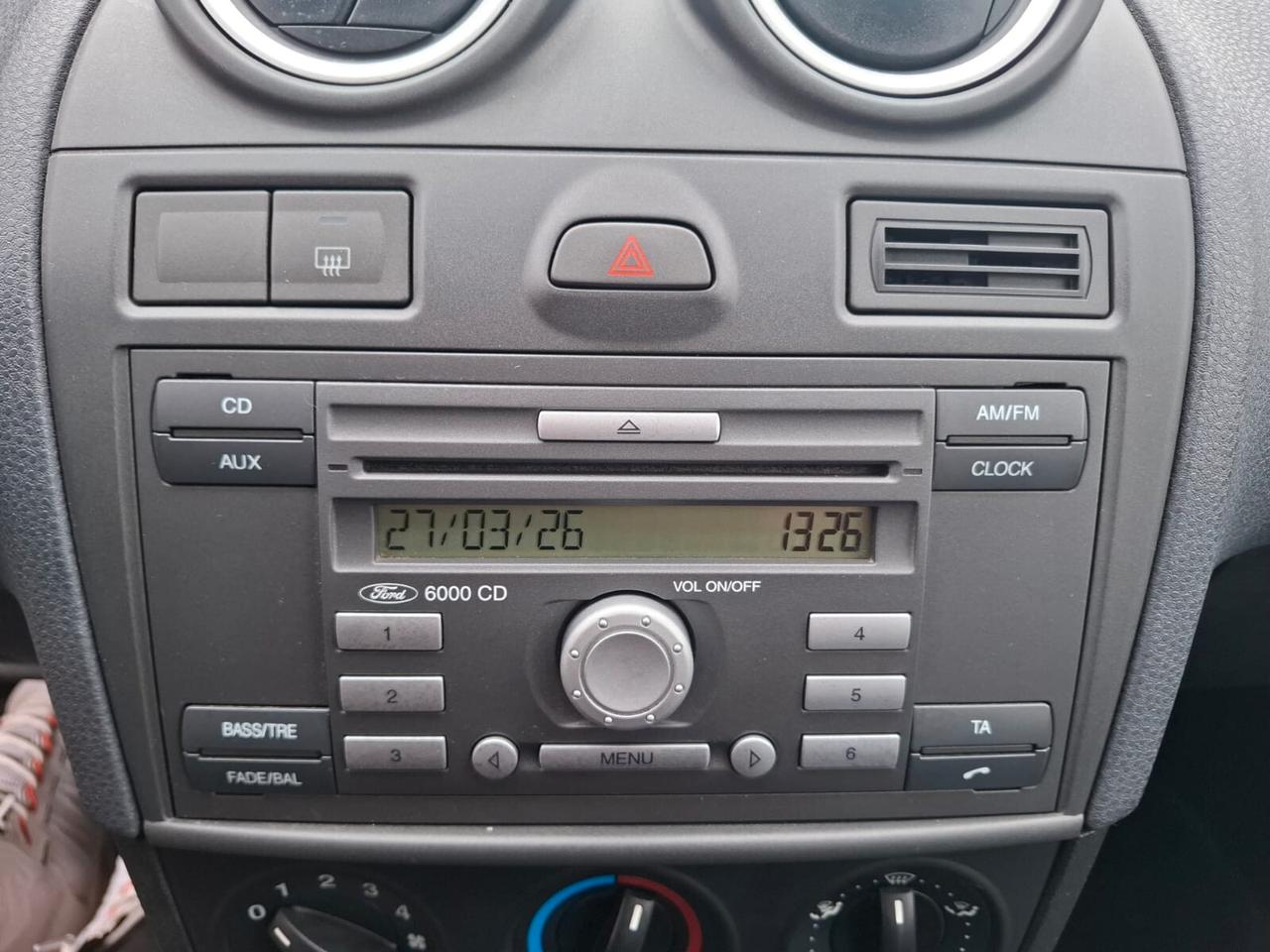 Ford Fiesta 1.2 5 porte SOLAMENTE 85.000 KM