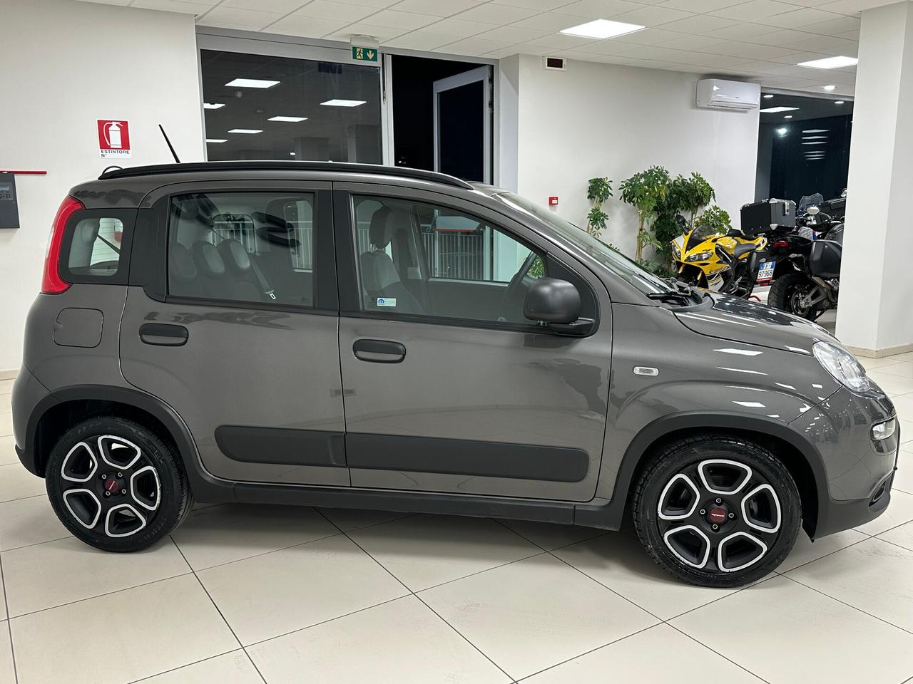 Fiat Panda 1.0 FireFly Hybrid City Life 70CV 2021