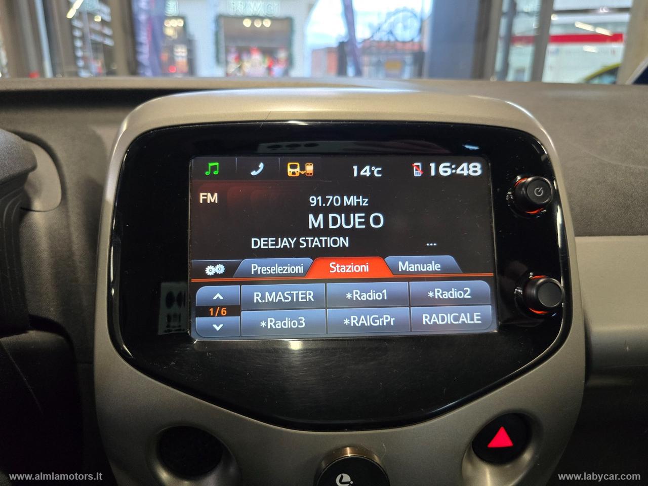 TOYOTA Aygo 1.0 VVT-i 69 CV 5p. x-cool