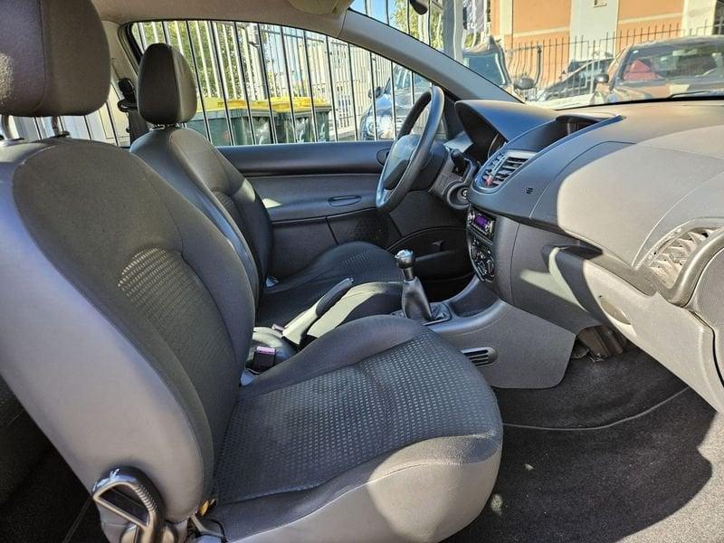 Peugeot 206 Plus 206 Plus 3p 1.1 Trendy
