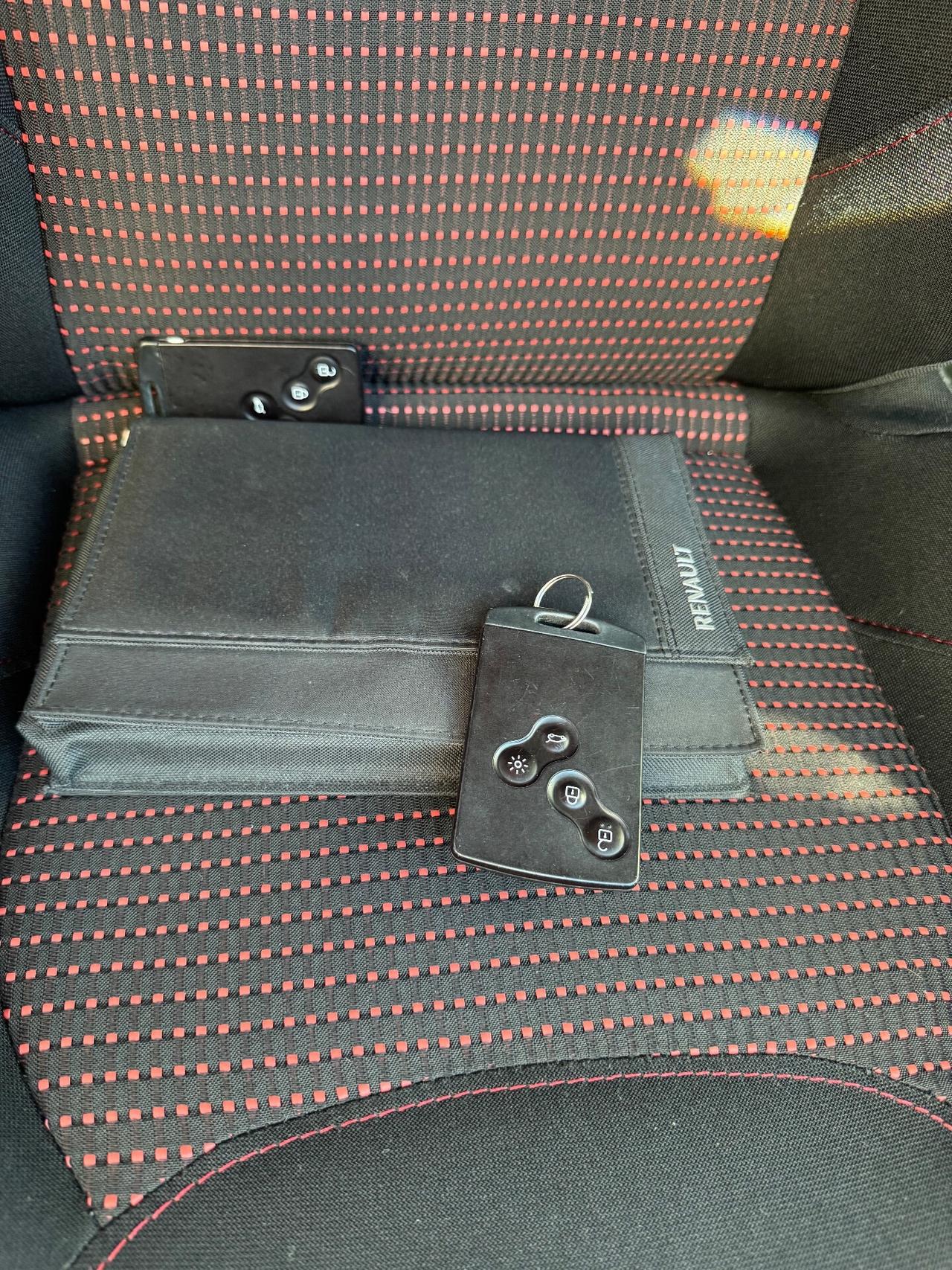 Renault Clio R.S. 1.6 200 cv Automatic