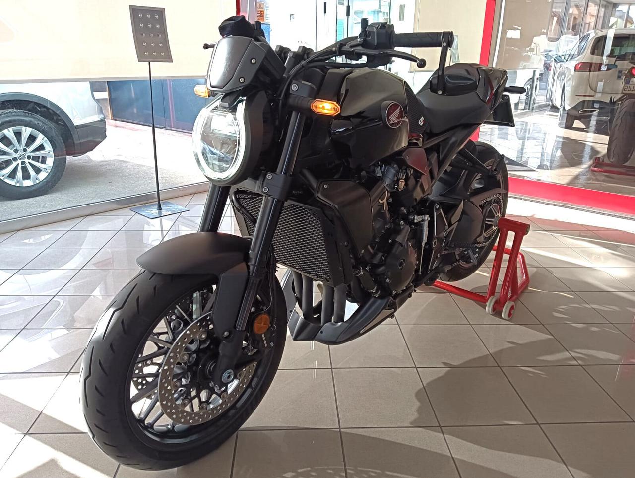 Honda CB 1000 R Black Edition