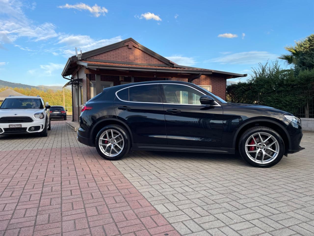 Alfa Romeo Stelvio 2.2 Turbodiesel 210 CV AT8 Q4 Executive