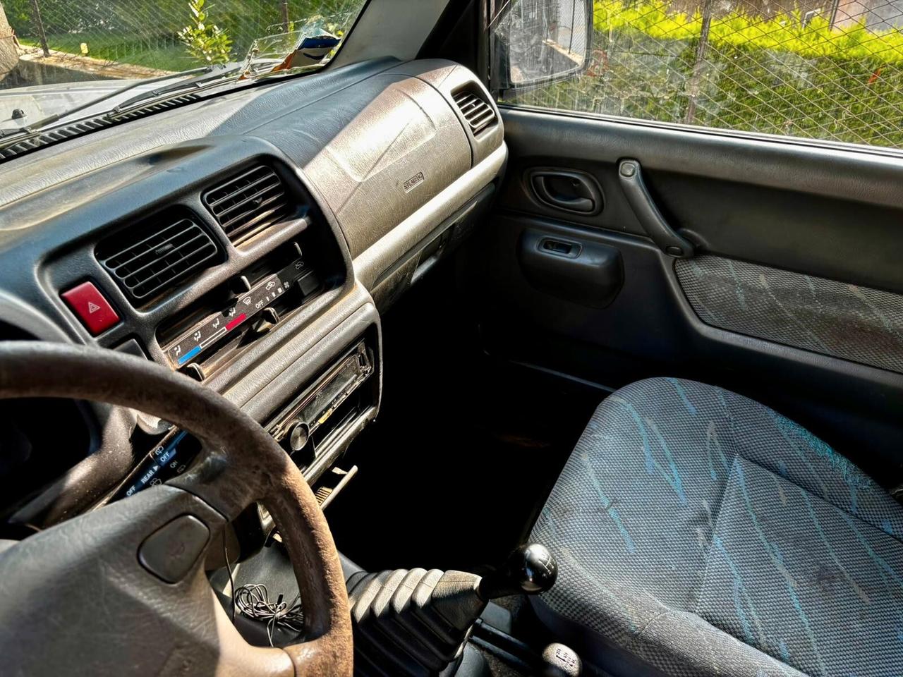 Suzuki Jimny 1.3i 16V cat 4WD JLX