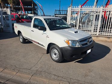 Toyota Hilux 2.5 D-4D 2WD 2p. Pick-up