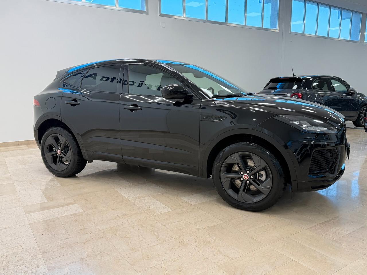 Jaguar E-Pace 2.0 D163 R-Dynamic awd auto