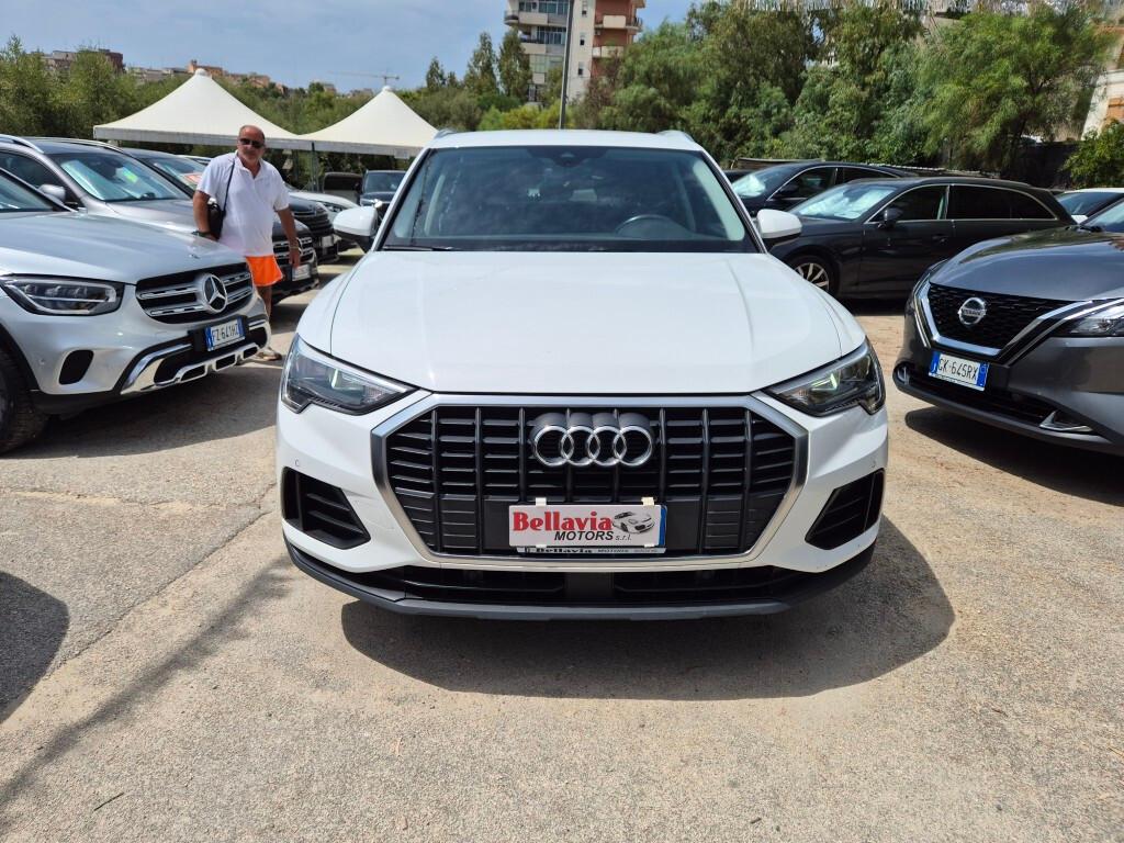 Audi Q3 2.0 TDI 150CV S-tronic