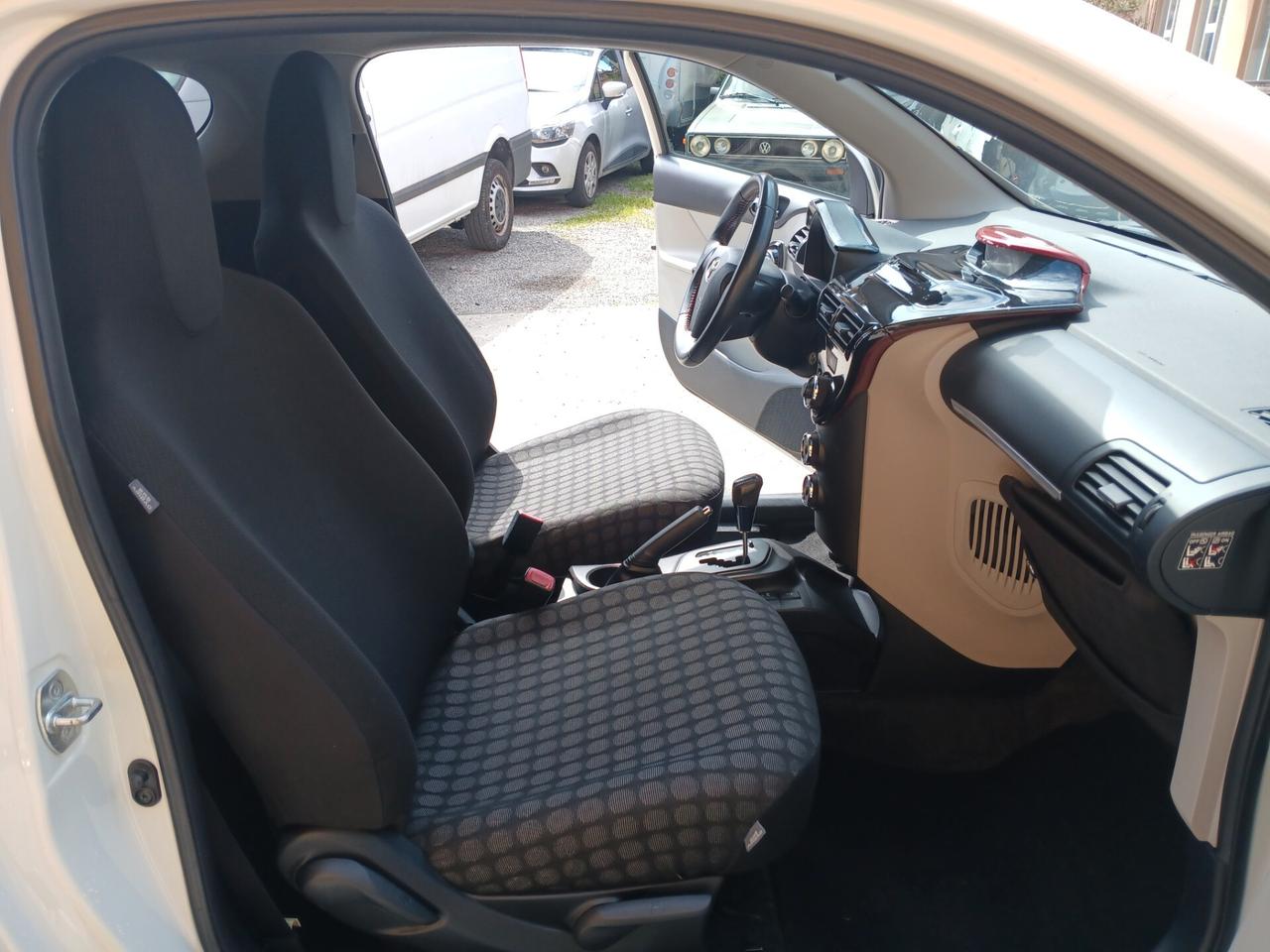 Toyota iQ 1.0 CVT Sol***AUTOMATICA 4 POOSTI ** KM 7 1 . 0 0 0 !!!!!*** 4 POSTI