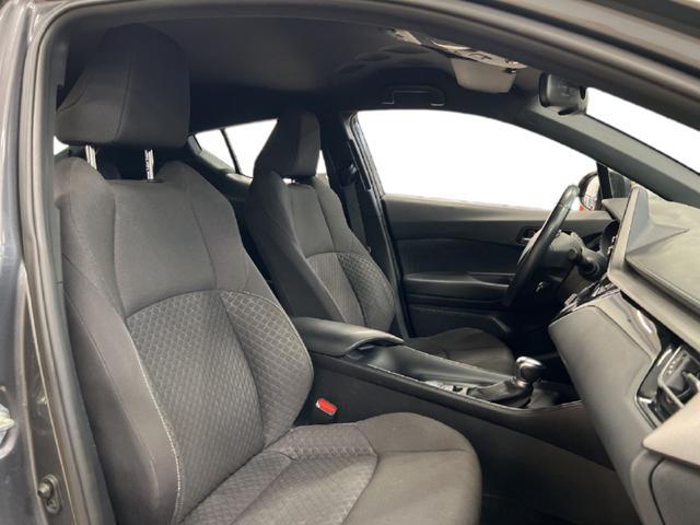 TOYOTA C-HR 1.8 Hybrid E-CVT Business