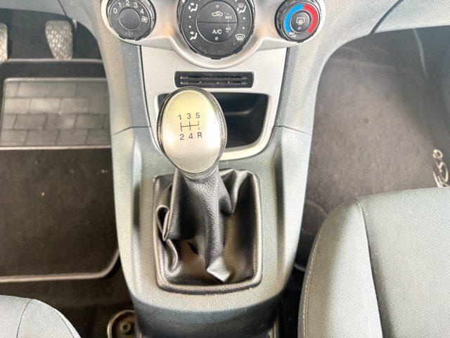 FORD Fiesta 1.4 TDCi 70CV 5 porte Titanium OK NEOPATENTATI