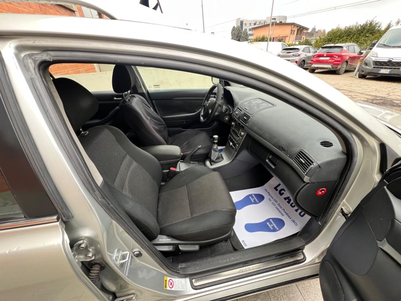 Toyota Avensis 2.0 D-4D 16V Station Wagon