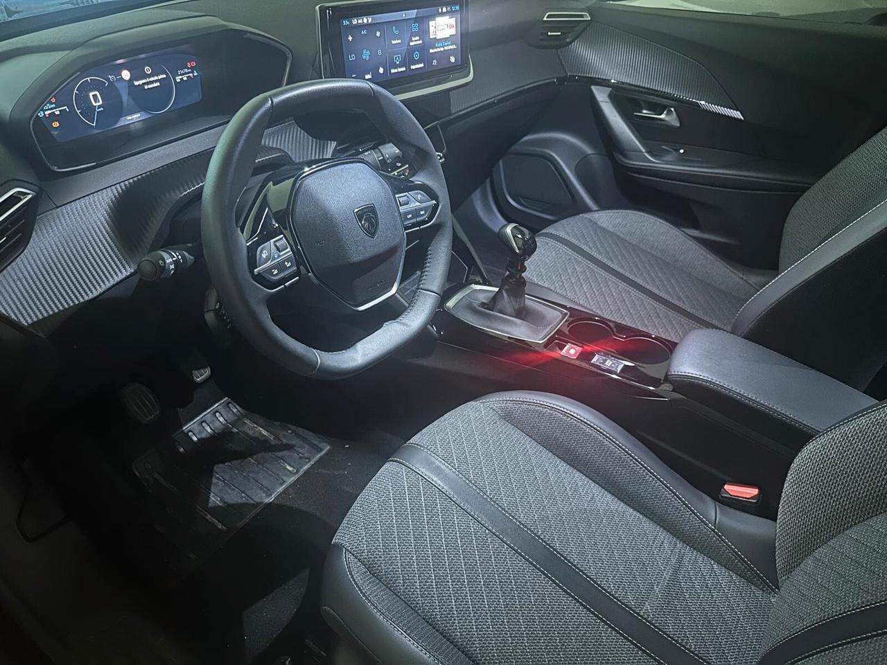 Peugeot 2008 PureTech 100 S&S Allure