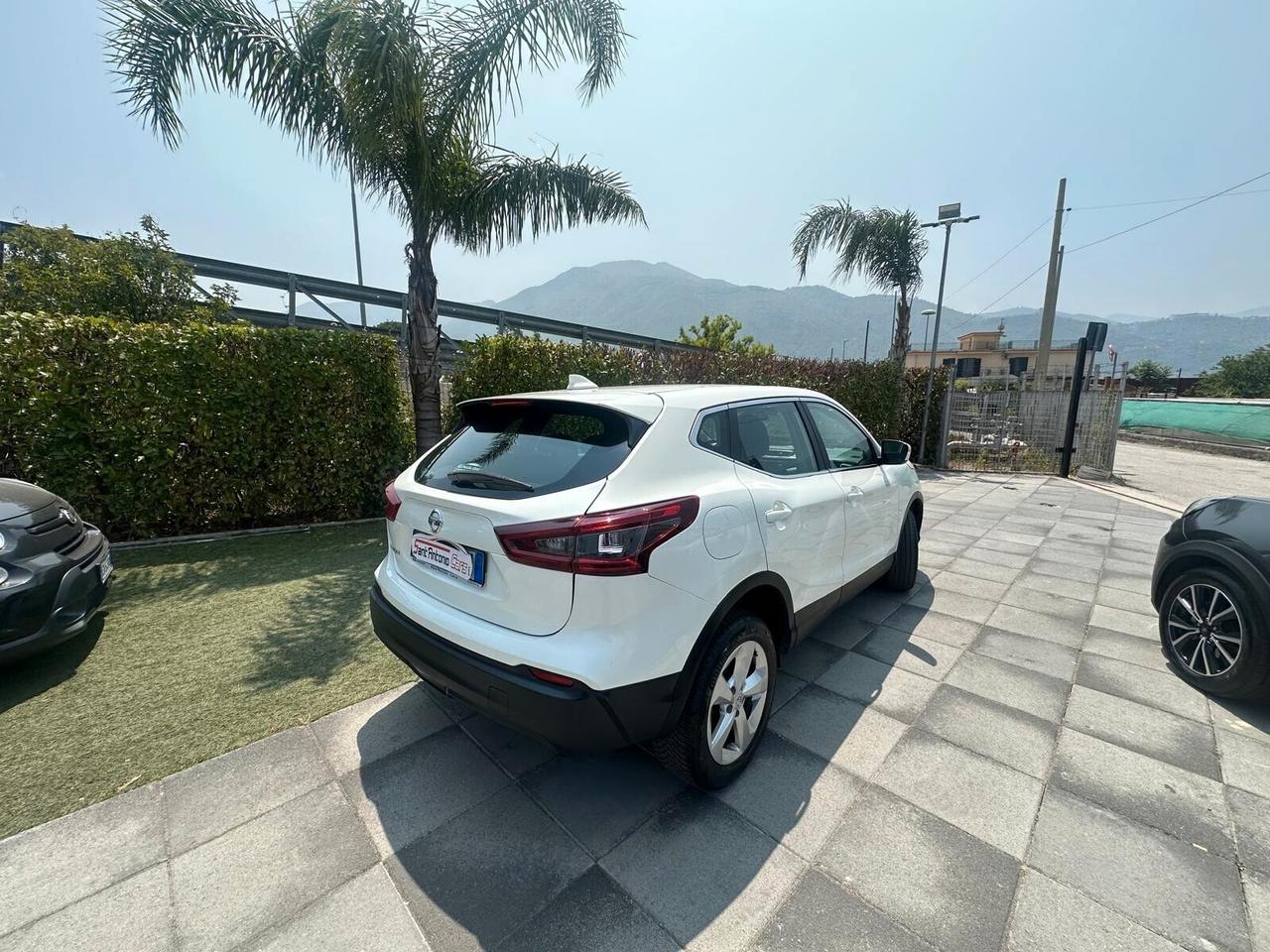 Nissan Qashqai 1.5 dCi 115 CV BUSINESS BIANCO PERLA AUTOMATICA FINE 2020