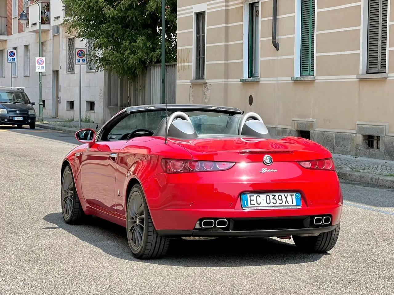 Alfa Romeo Spider 1750 TBi Turbo 200cv