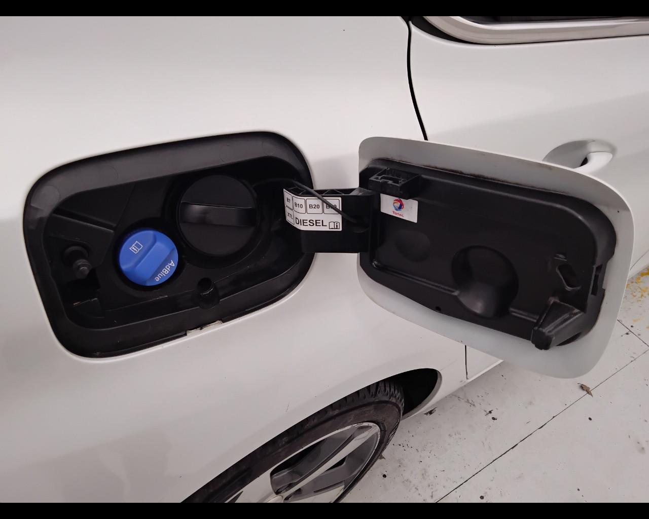 PEUGEOT 308 II 2018 - 308 5p 1.5 bluehdi Allure s&s 130cv