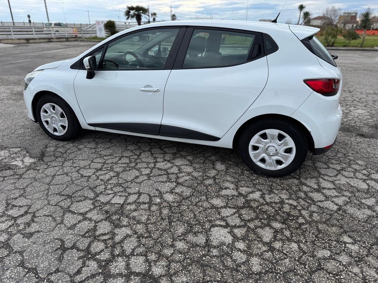 Renault Clio 1.2 75CV GPL 5 porte Live NEO P