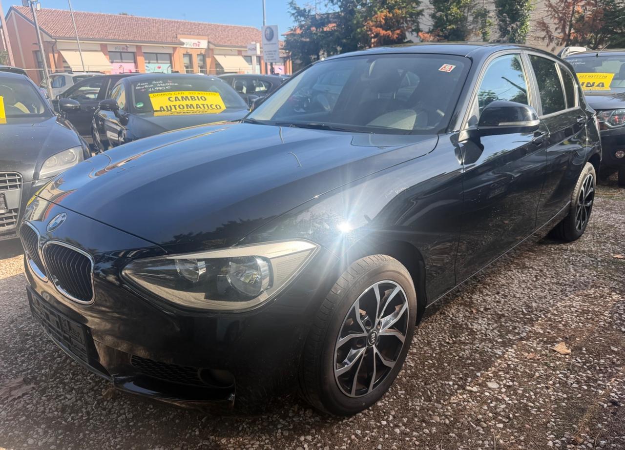 Bmw 116 116i 5p. Urban