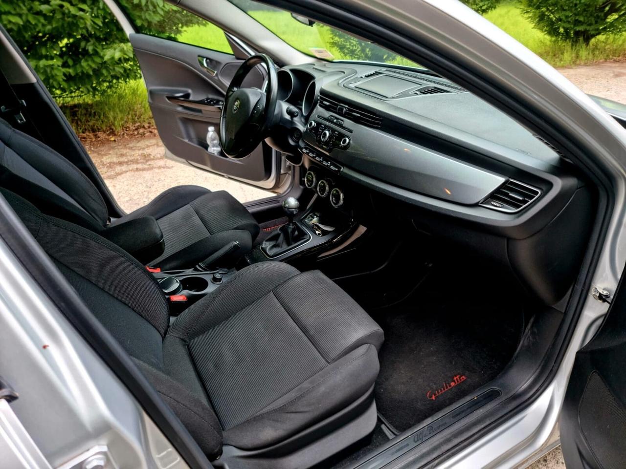 Alfa Romeo Giulietta 1.6 JTDM ADATTA A NEOPATENTATI