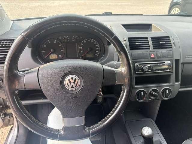 Volkswagen Polo Polo IV 2005 5p 1.2 United 70cv