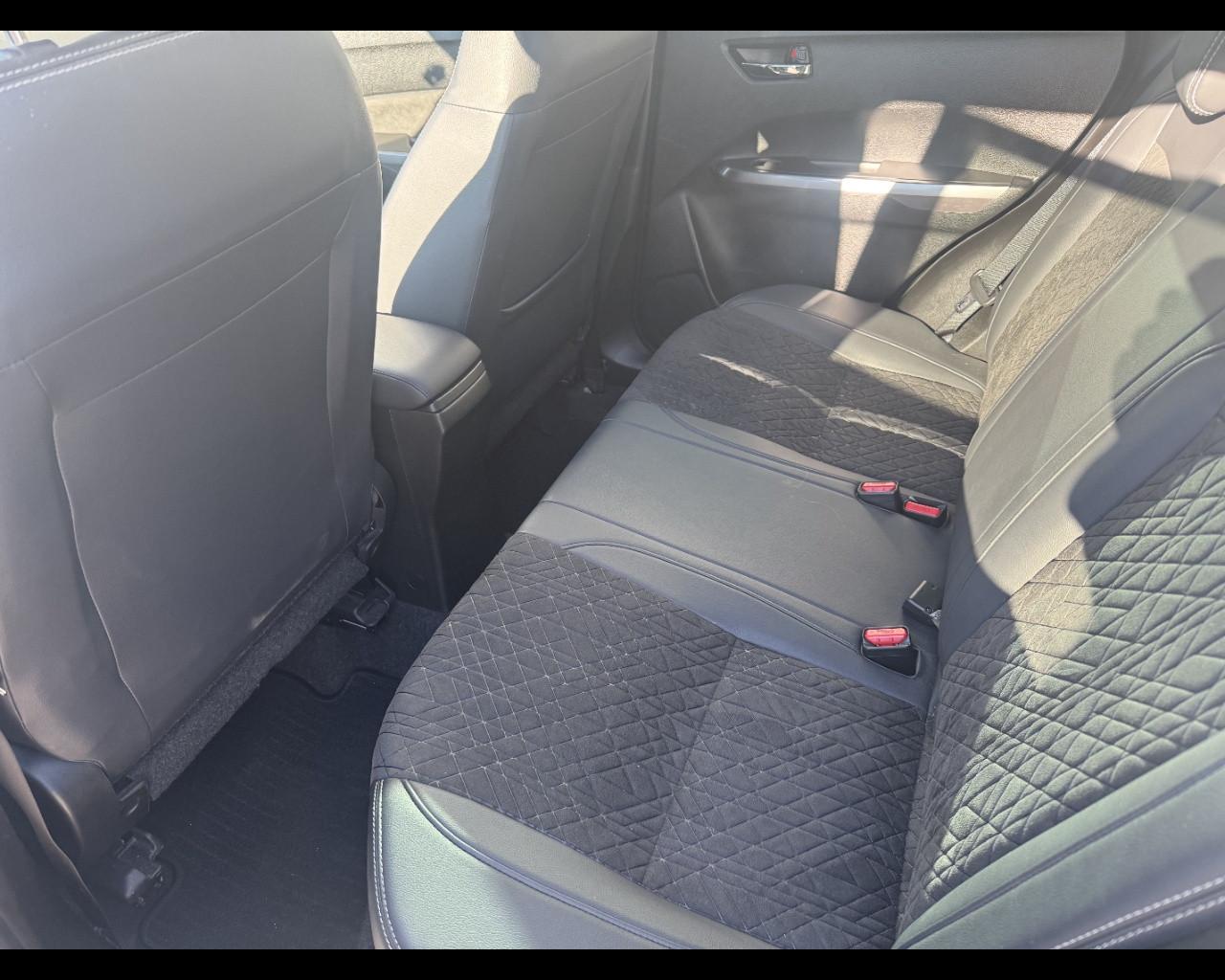 SUZUKI Vitara (2015) - Vitara 1.4 Hybrid A/T 4WD AllGrip Starview