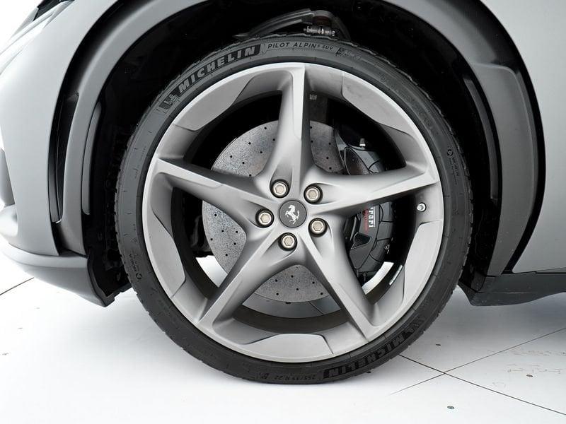 Ferrari Purosangue 6.5 V12 F1 DCT 4WD