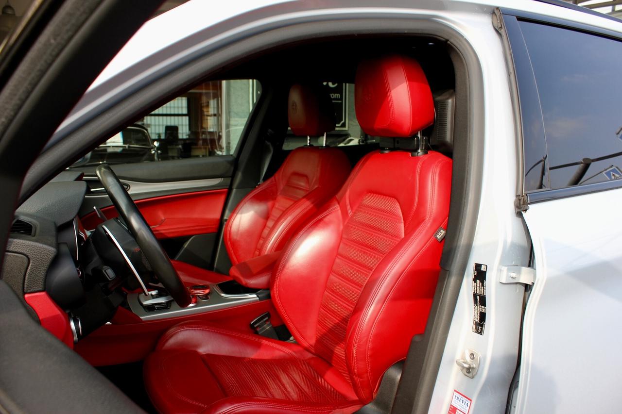 Alfa Romeo Stelvio 2.2 Turbodiesel 210 CV AT8 Q4 Veloce PELLE NAVY BAULE ELETT.