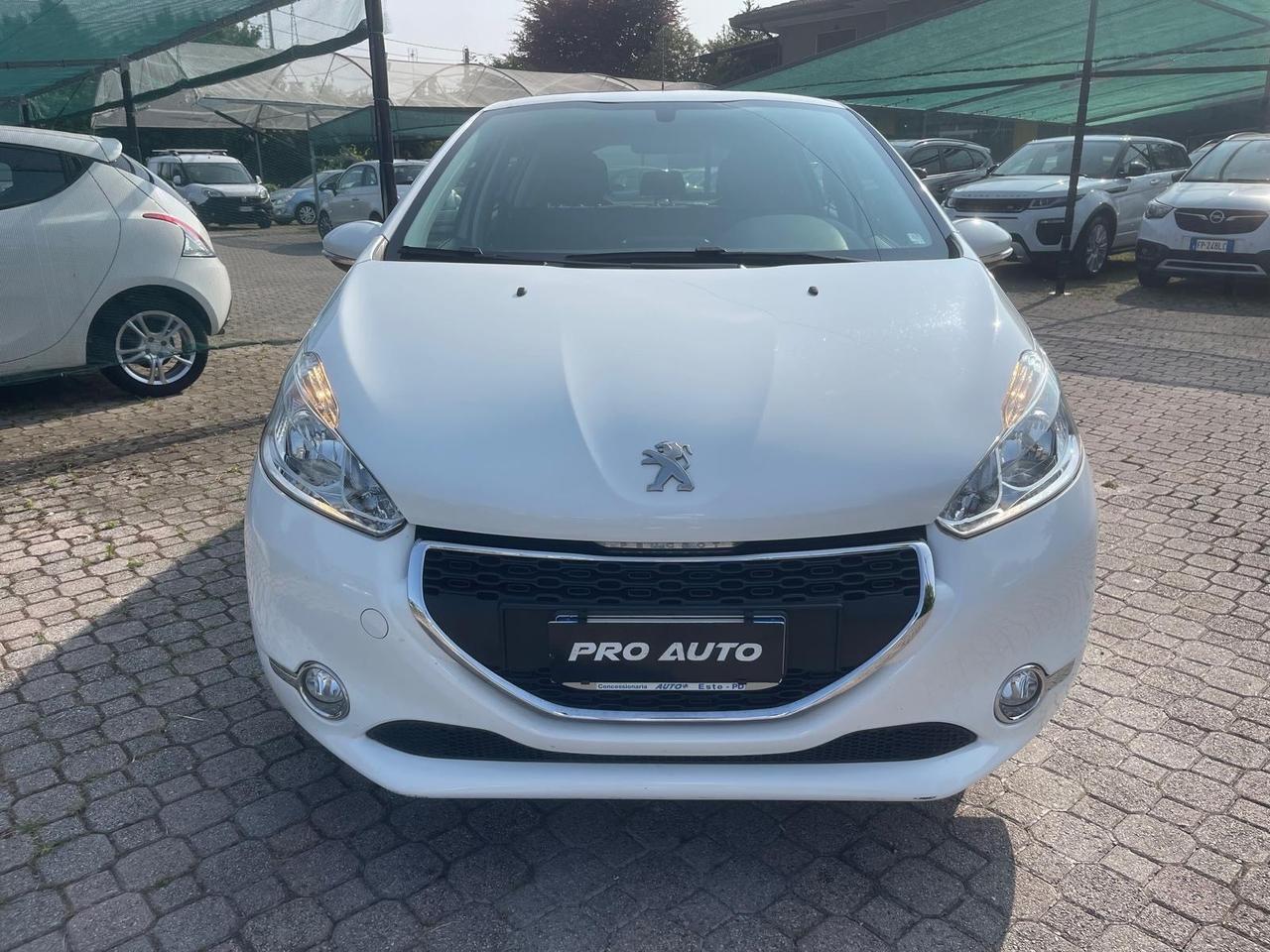 Peugeot 208 PureTech CINGHIA NUOVA 85000 Km