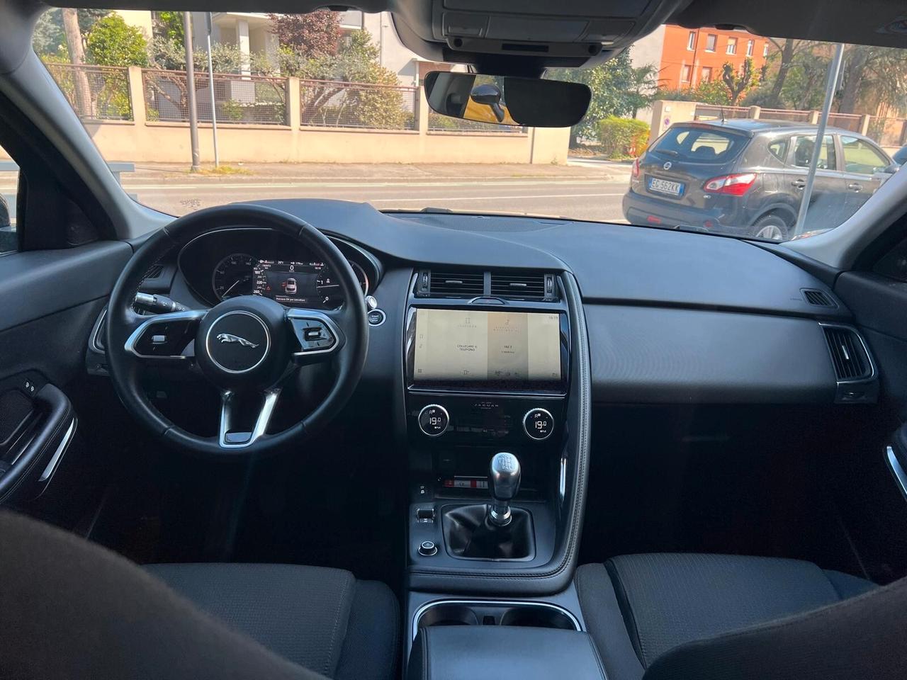 JAGUAR F-PACE 2.0 D 163cv PRESTIGE VAN
