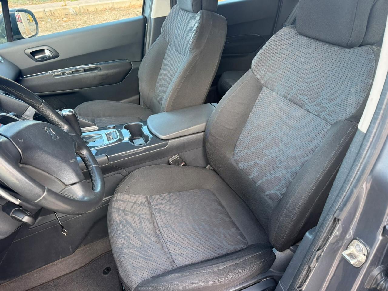 Peugeot 3008 1.6 e-HDi 112CV Aut.