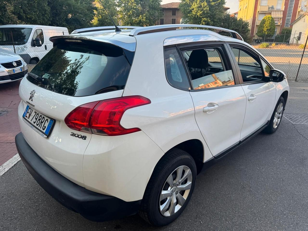 Peugeot 2008 Anno 2014 1.2 Benzina 37.000 KM