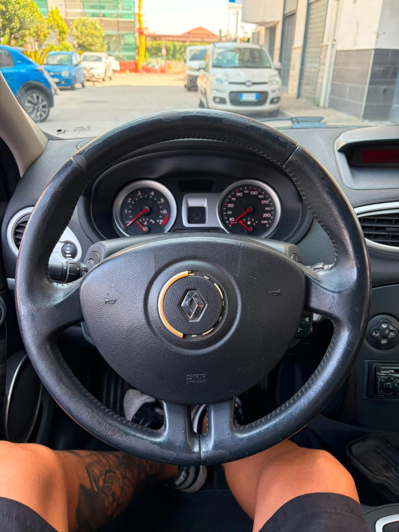 Renault Clio 1.2 16V 5 PORTE CONFORT
