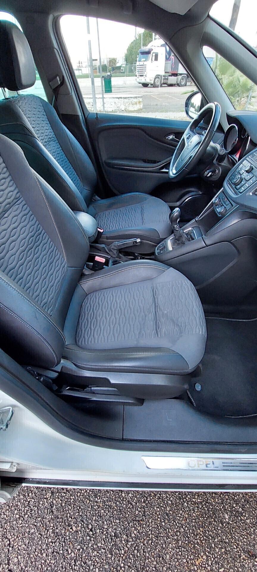 ZAFIRA 7 POSTI 1,6 METANO DI SERIE 150 CV COSMO NAVIGATORE SENSORI TELEFONO CRUISE CONTROL