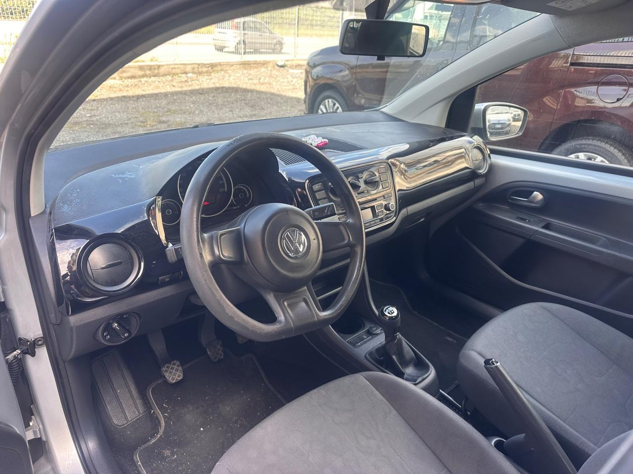 Volkswagen up! 1.0 5p. move