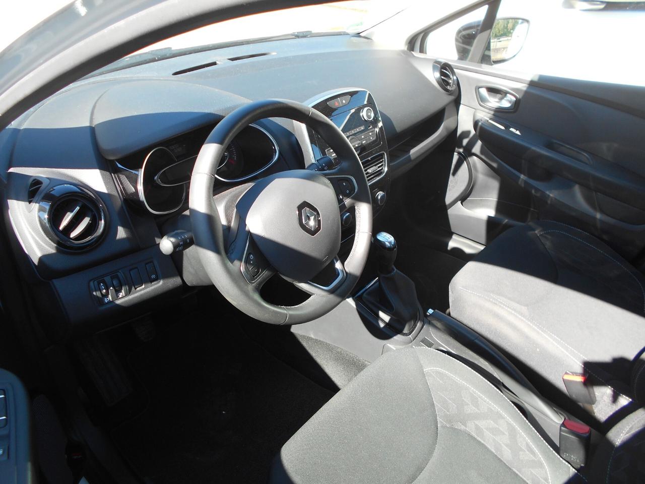 Renault Clio 1.0 TCE LIMITED