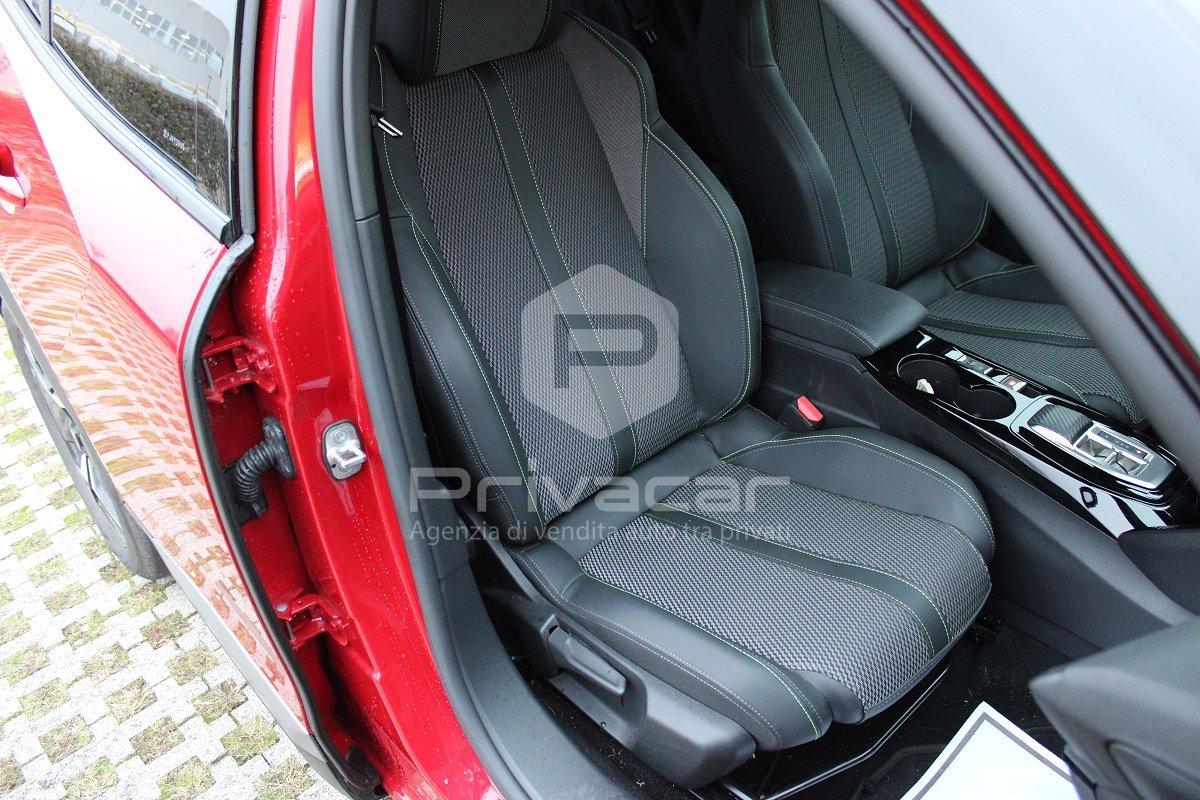 PEUGEOT 2008 BlueHDi 130 S&S EAT8 GT