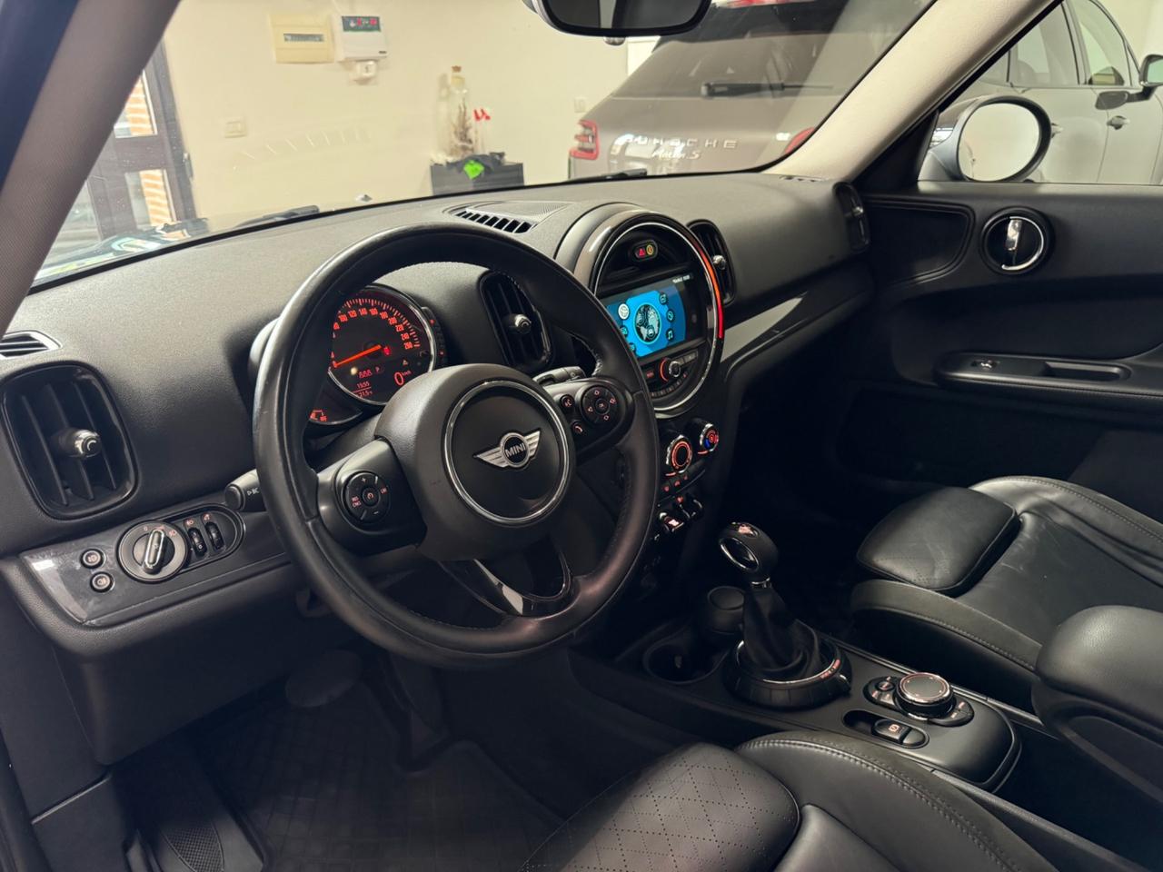 Mini Cooper D Countryman AUTOMATICA BLACK LINE