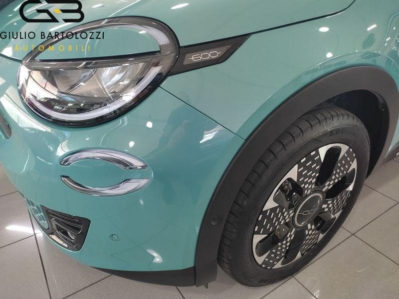 FIAT 600 1.2 Hybrid 145cv La Prima II