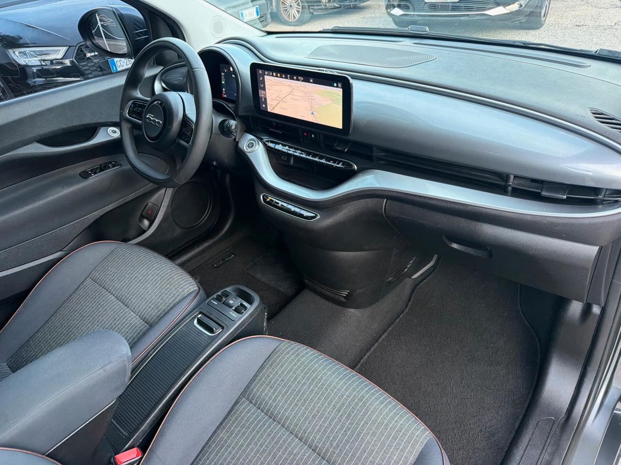 Fiat 500e 3+1 42 kWh Icon 2022 NAVI