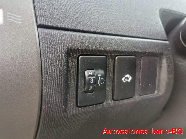 TOYOTA Prius 1.5i 16V