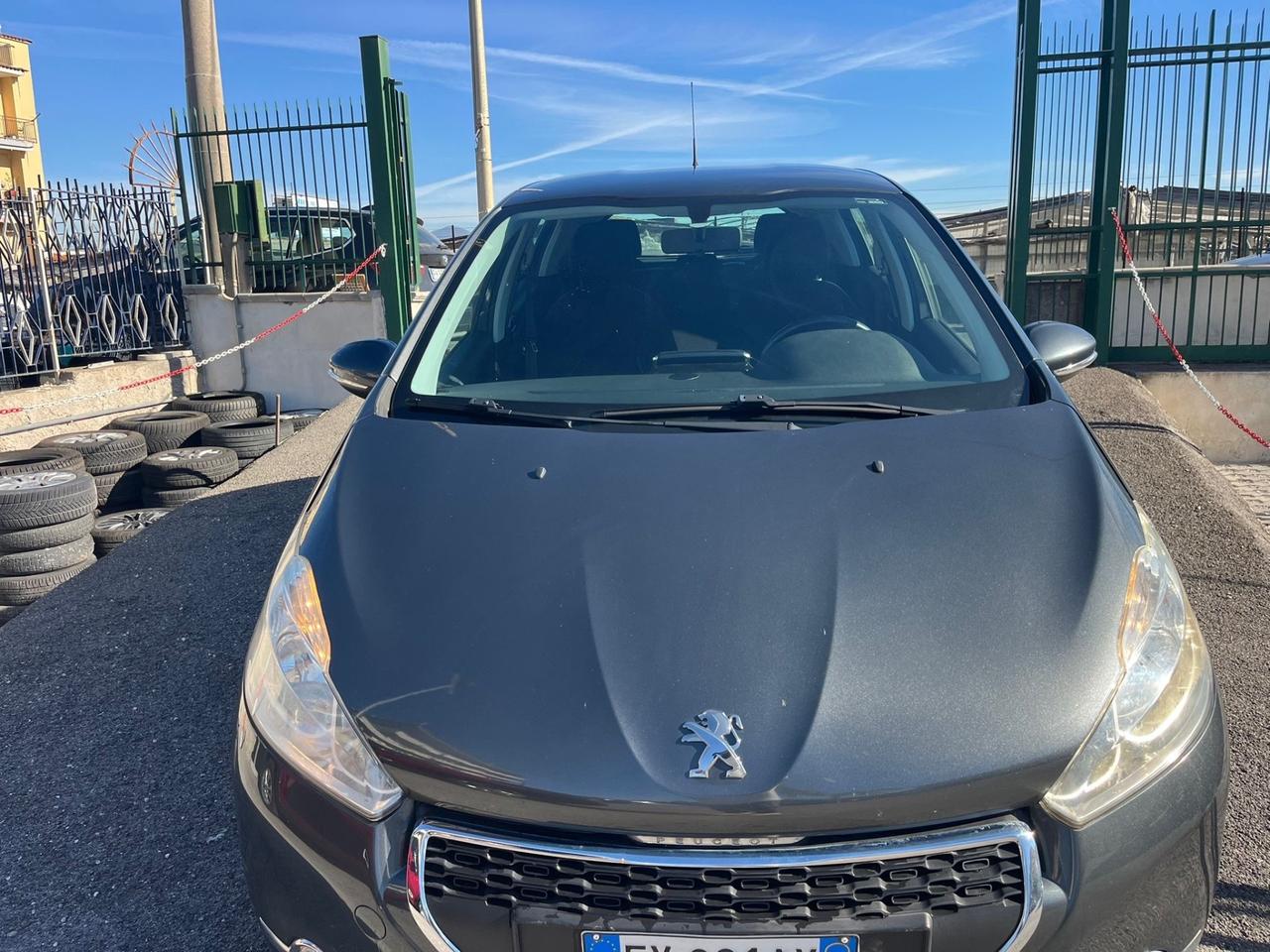 Peugeot 208 1.4 HDi 68Cv 2015