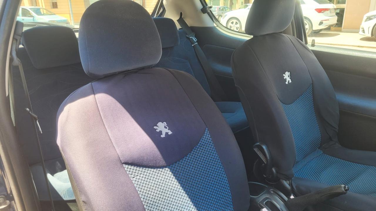 Peugeot 206 1.4 Benzina 75cv *Neopatentati