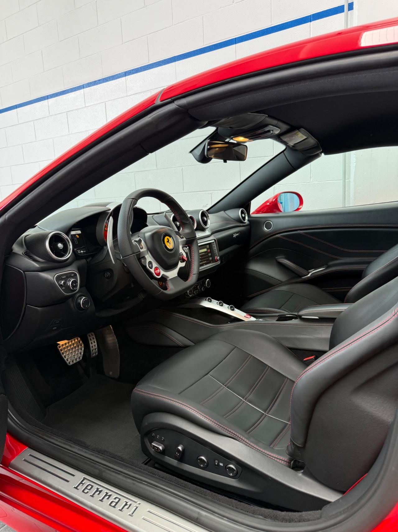 Ferrari California T DCT HANDLING SPECIALE 560CV